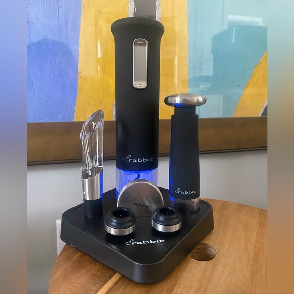 New Rabbit 7 Piece electric Wine Set - Picture 4 of 5